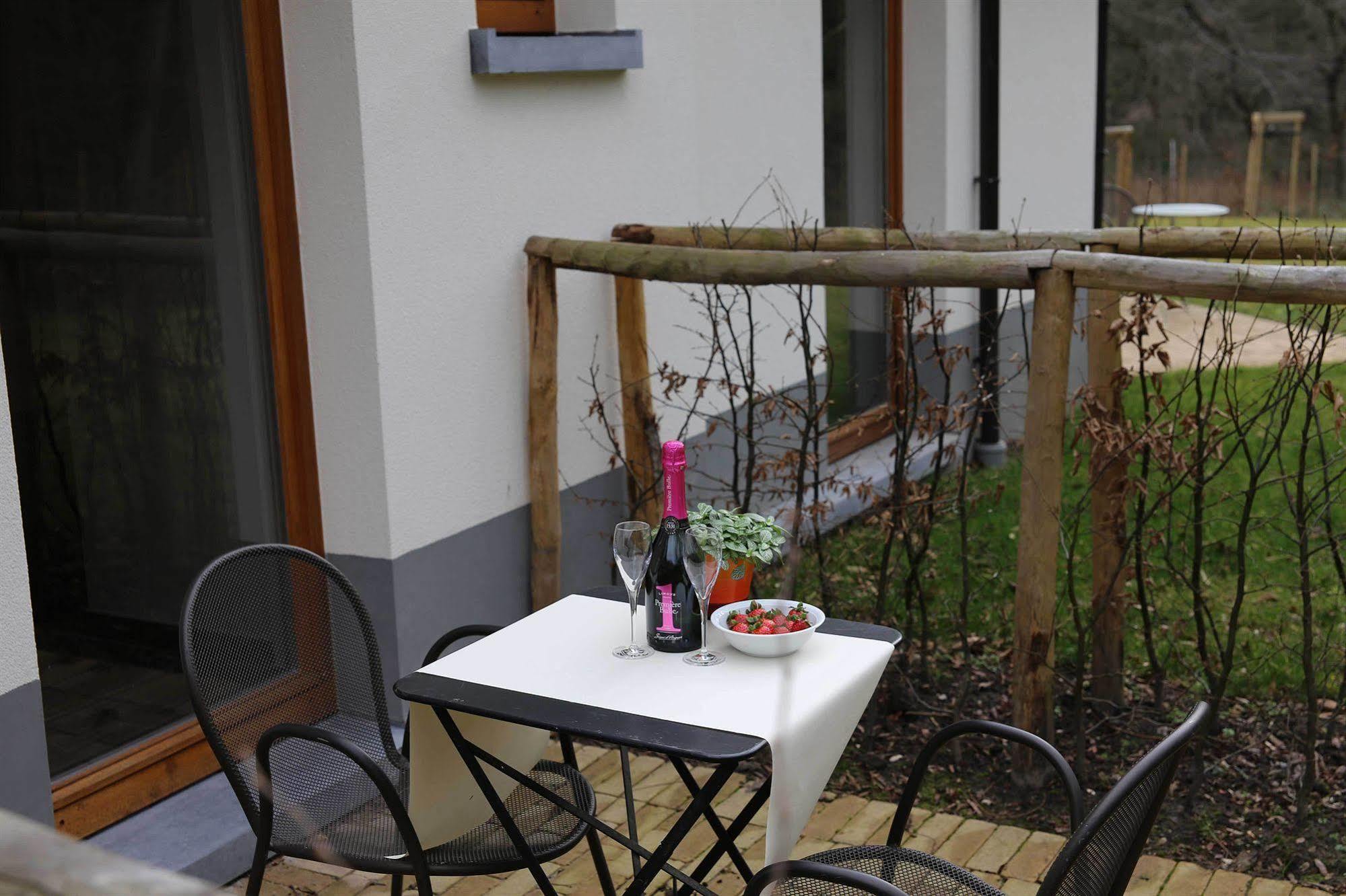 B&B Hippo-Droom Hoeilaart Exterior photo